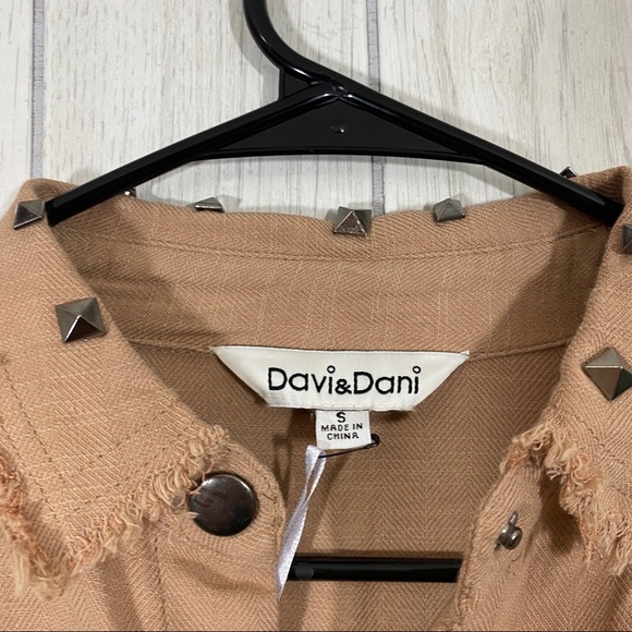 NEW Davi & Dani Studded Fringe Shirt Lightweight Layer Shacket Boho size S Small - Picture 11 of 12